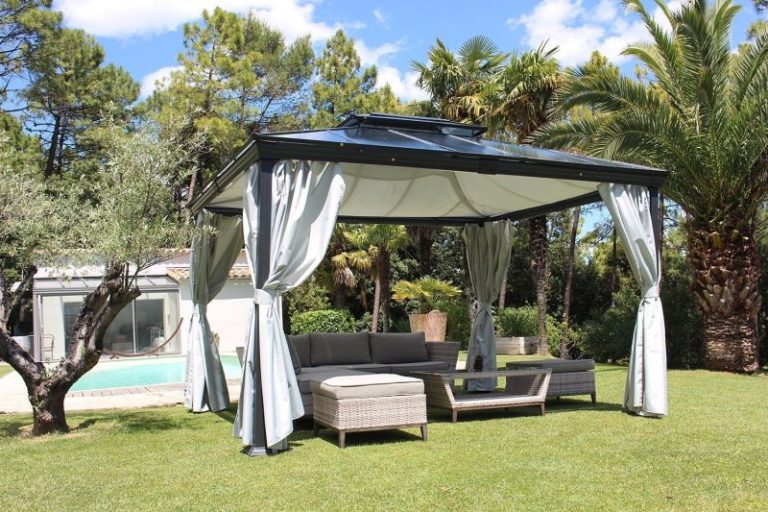 TONNELLE AUTOPORTANTE OPALE ALU ET POLYCAR 3X3.6 M